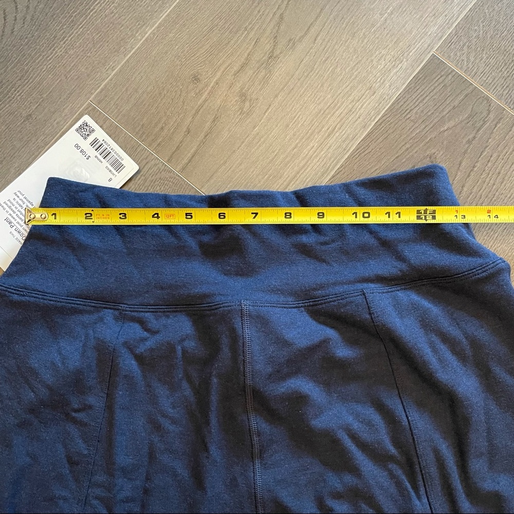 NWT Lululemon Wind Down Pant (Sz 8) - Picture 8 of 11